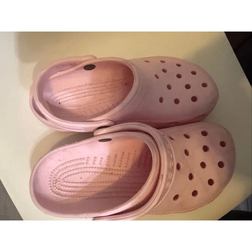 Crocs Women's Lightweight Slip-on Classic Clog Sandals Pink Size 6